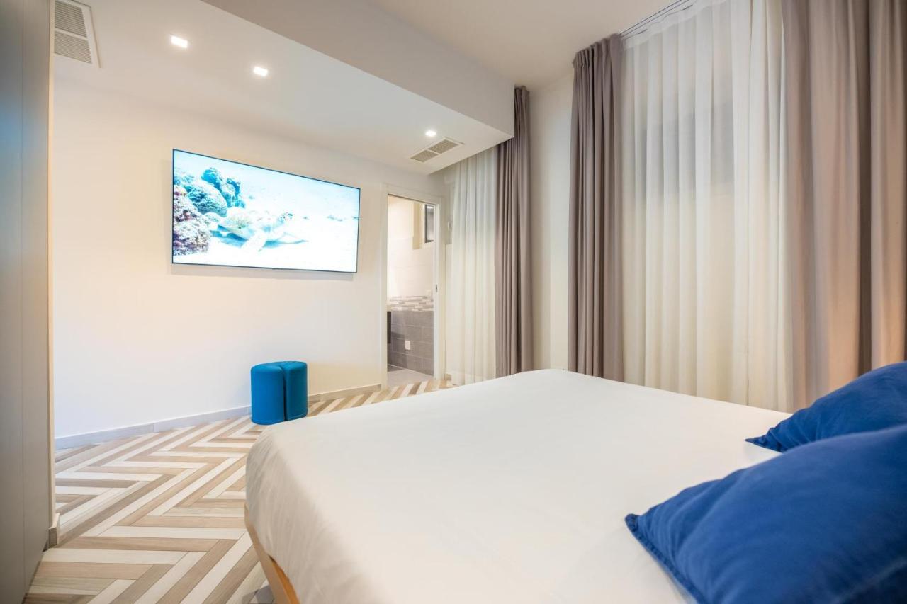 Amarina Suite Emotion 마리아나디피에트라산타 외부 사진